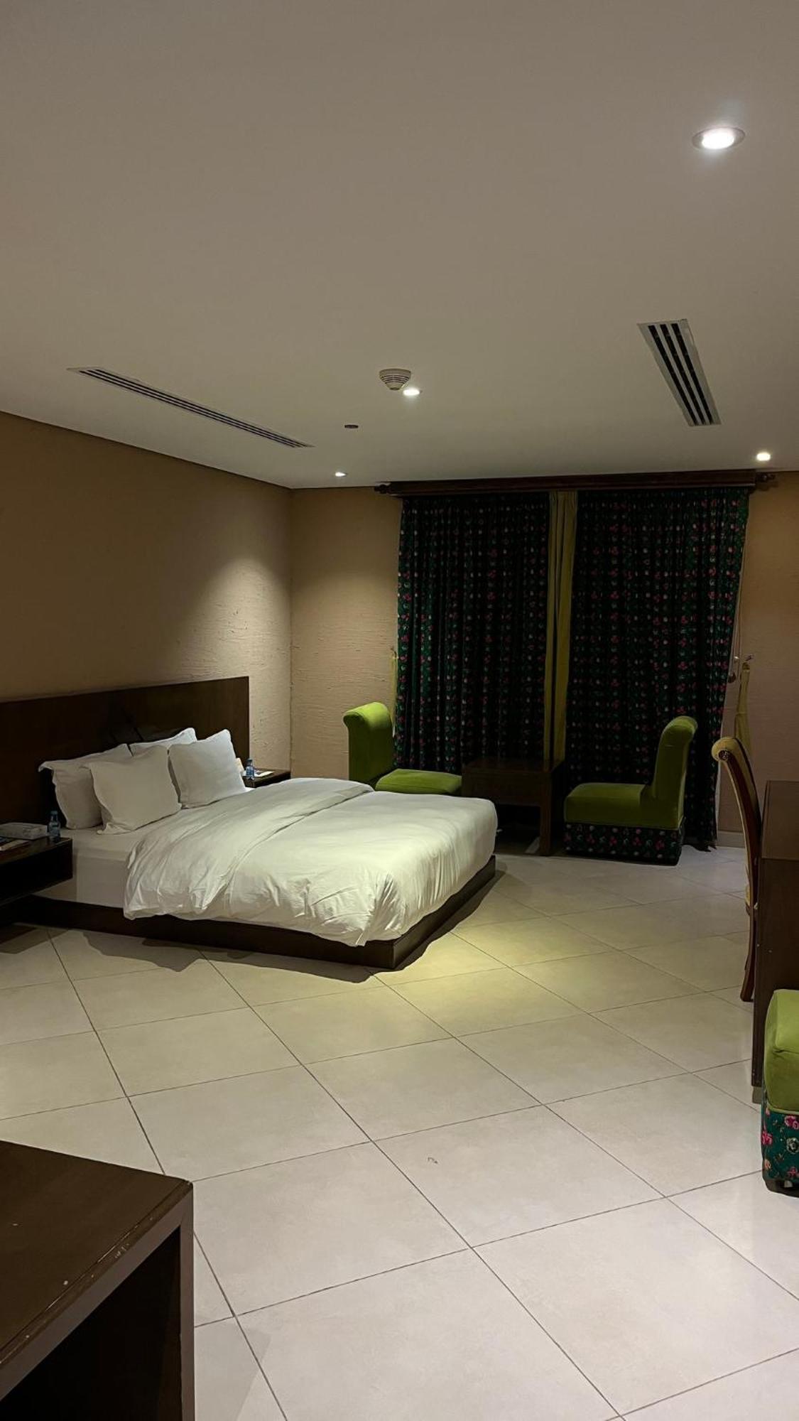 Al Malfa Resort Unaizah Ngoại thất bức ảnh