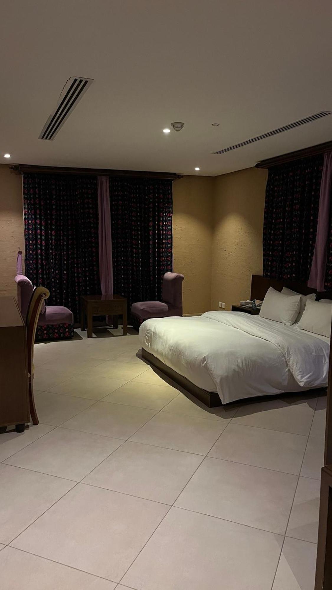 Al Malfa Resort Unaizah Ngoại thất bức ảnh