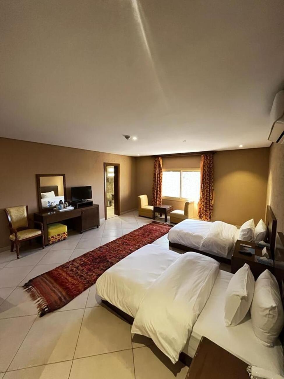 Al Malfa Resort Unaizah Ngoại thất bức ảnh