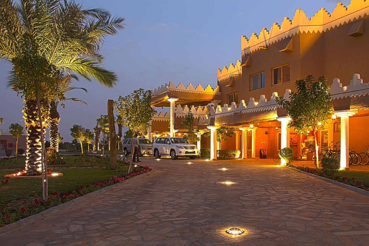 Al Malfa Resort Unaizah Ngoại thất bức ảnh