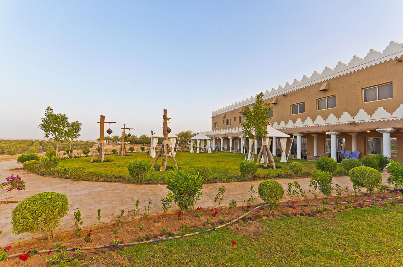 Al Malfa Resort Unaizah Ngoại thất bức ảnh