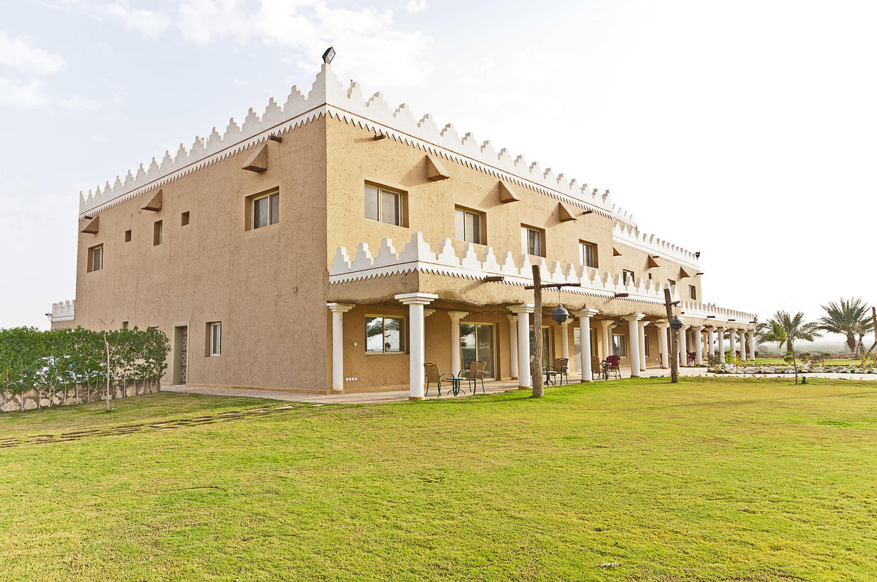 Al Malfa Resort Unaizah Ngoại thất bức ảnh